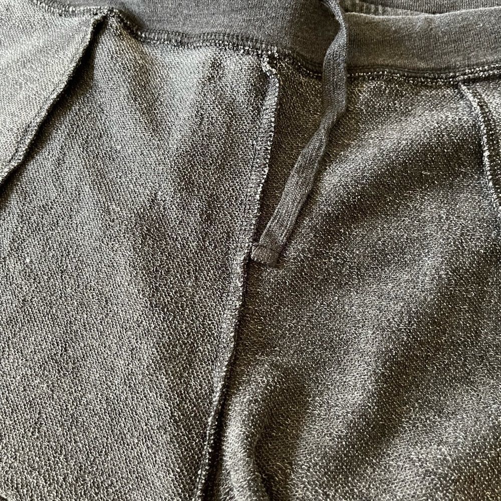New fabletics shorts sz xxL - Picture 10 of 15
